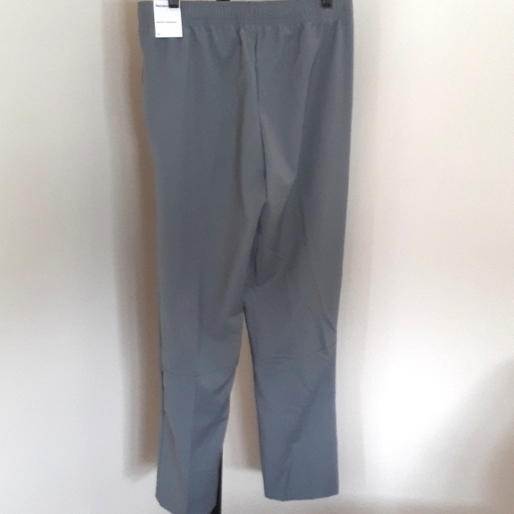 NIKE MENS DRY TEAM WOVEN TRAINING JOGGERS PANTS  GREY/ BLK SIZE: M  NWT - Picture 3 of 4